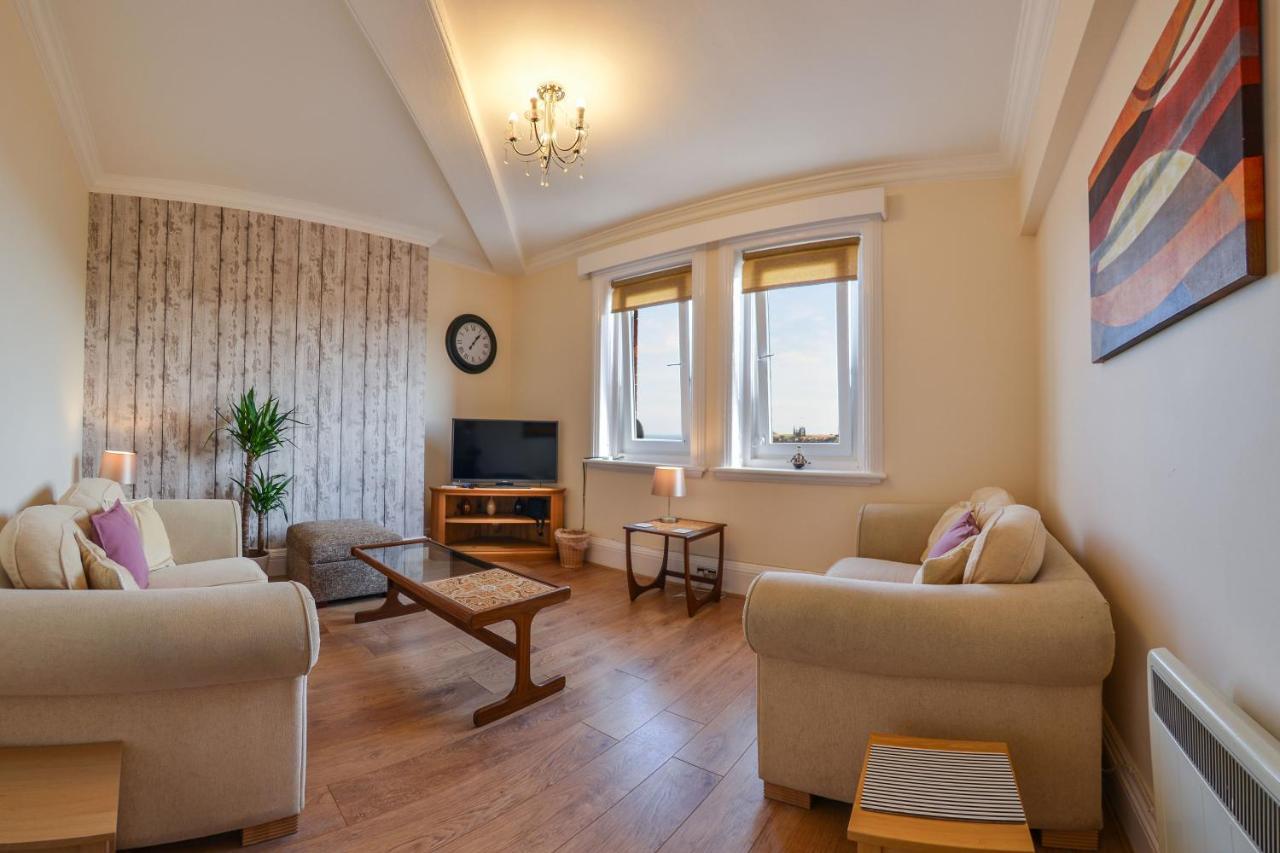 The Whitby Prospect, 2 Bed Apartment With Stunning Views, 2 Mins From Beach Exteriör bild